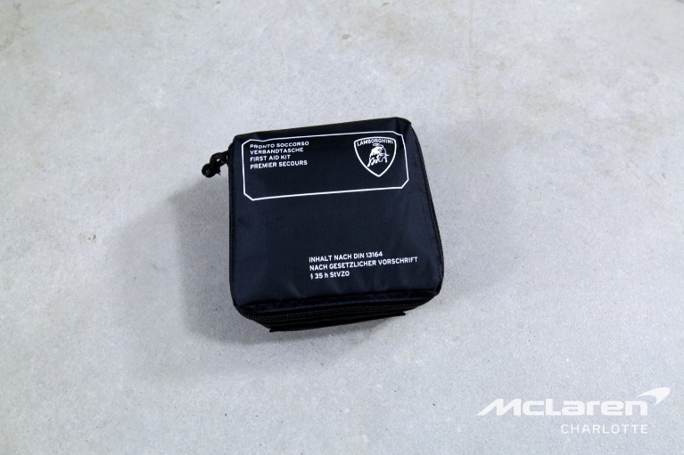 Used-2024-Lamborghini-Urus-S
