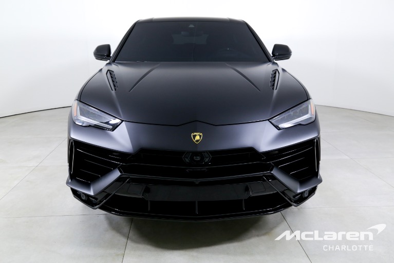 Used-2024-Lamborghini-Urus-S