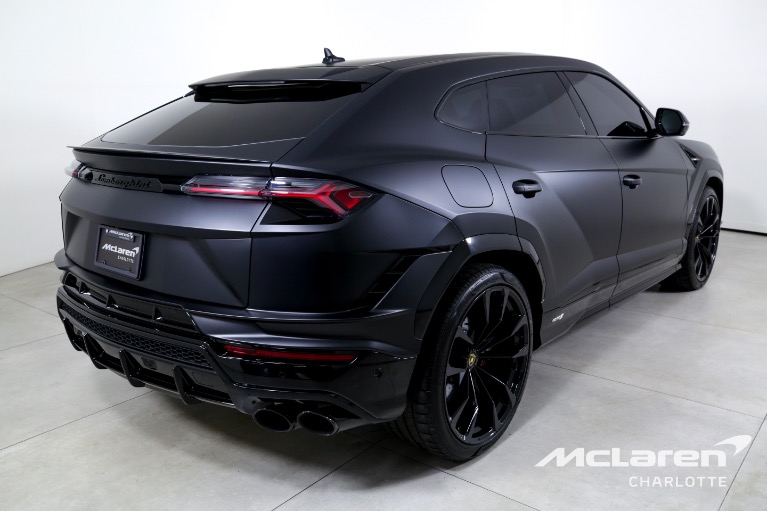 Used-2024-Lamborghini-Urus-S