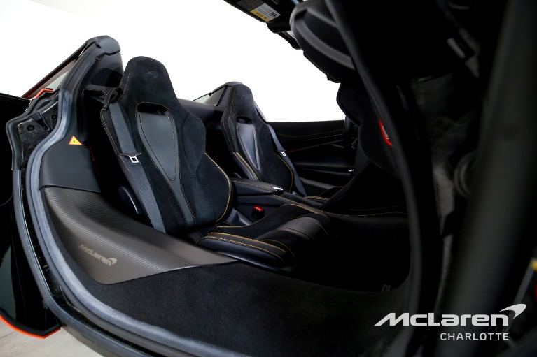 Used-2022-McLaren-720S-Spider