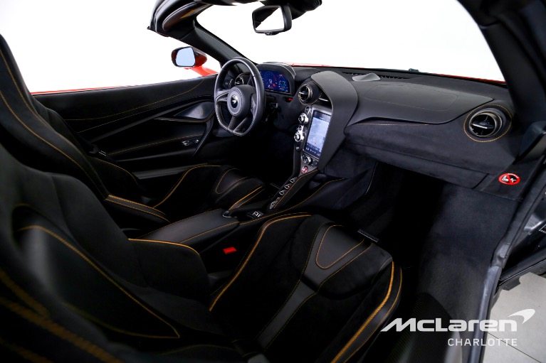 Used-2022-McLaren-720S-Spider