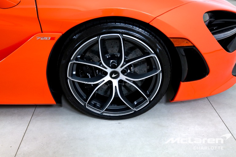 Used-2022-McLaren-720S-Spider