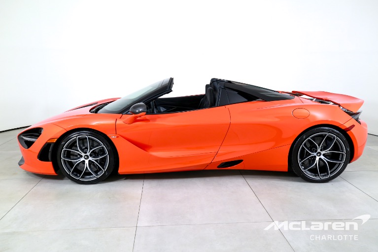 Used-2022-McLaren-720S-Spider