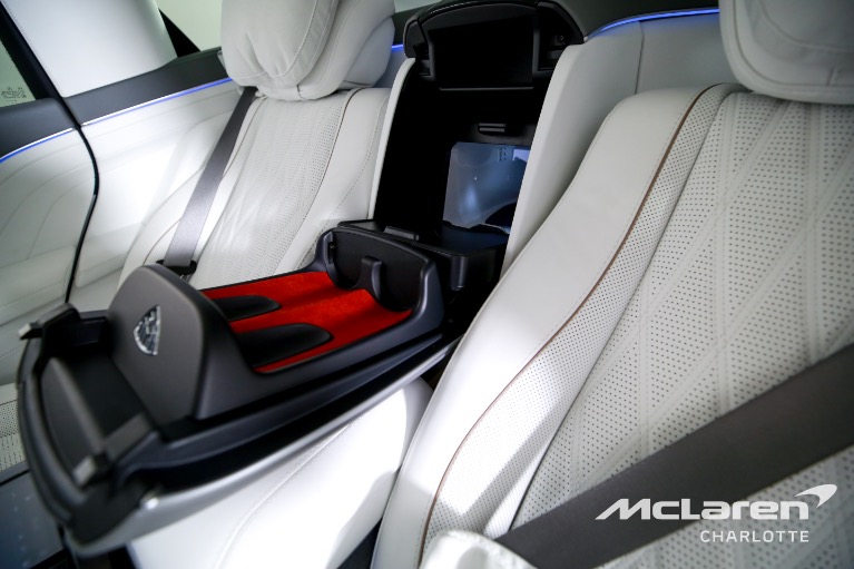 Used-2025-Mercedes-Benz-GLS-Mercedes-Maybach-GLS-600-4MATIC