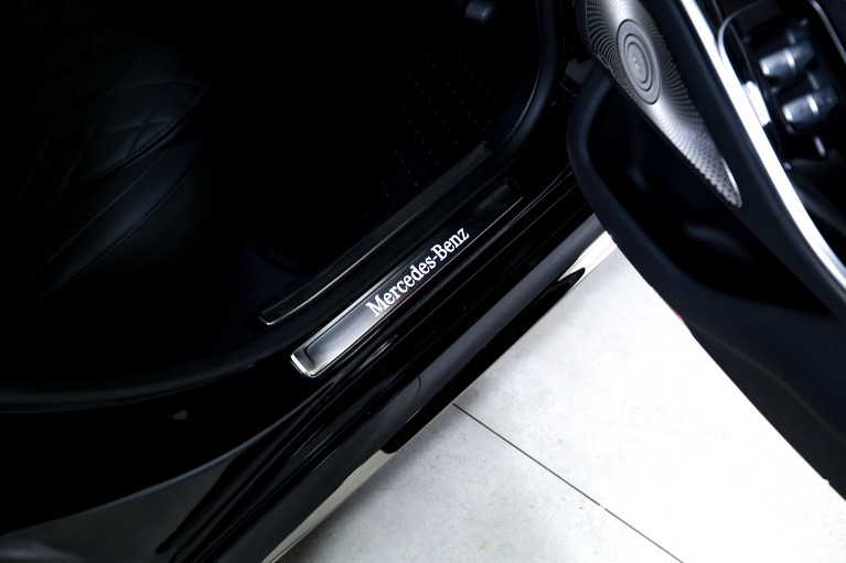 Used-2025-Mercedes-Benz-S-Class-S-580-4MATIC