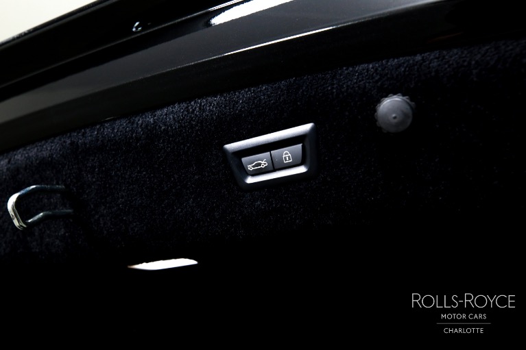 Used-2022-Rolls-Royce-Black-Badge-Ghost