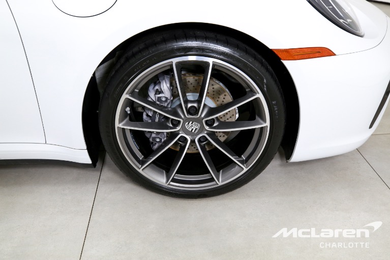 Used-2020-Porsche-911-Carrera