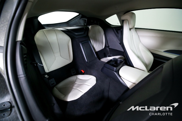 Used-2016-BMW-i8