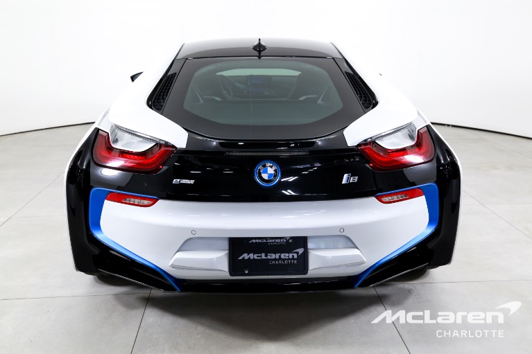 Used-2016-BMW-i8