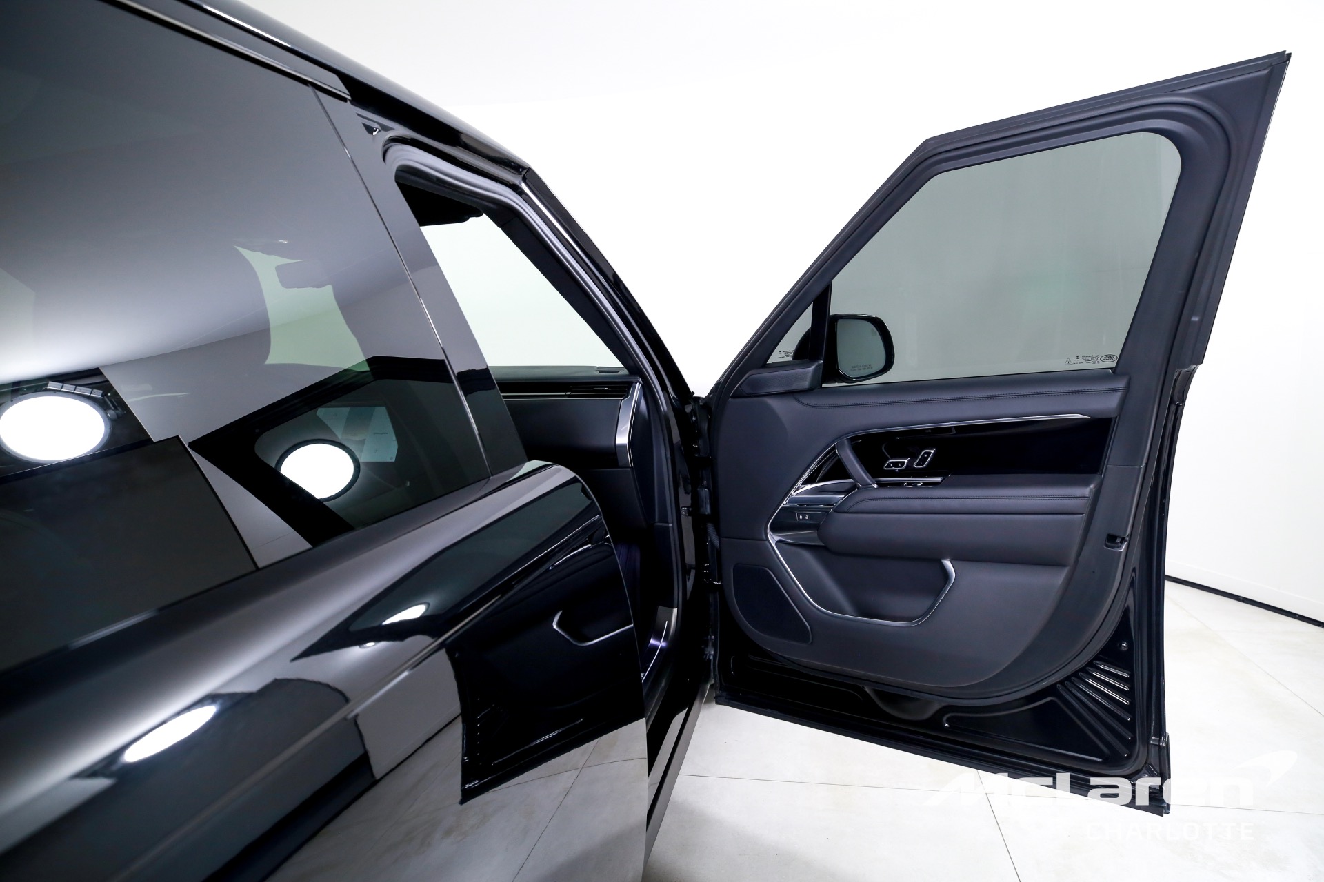 Used 2024 Land Rover Range Rover P530 SE | Charlotte, NC