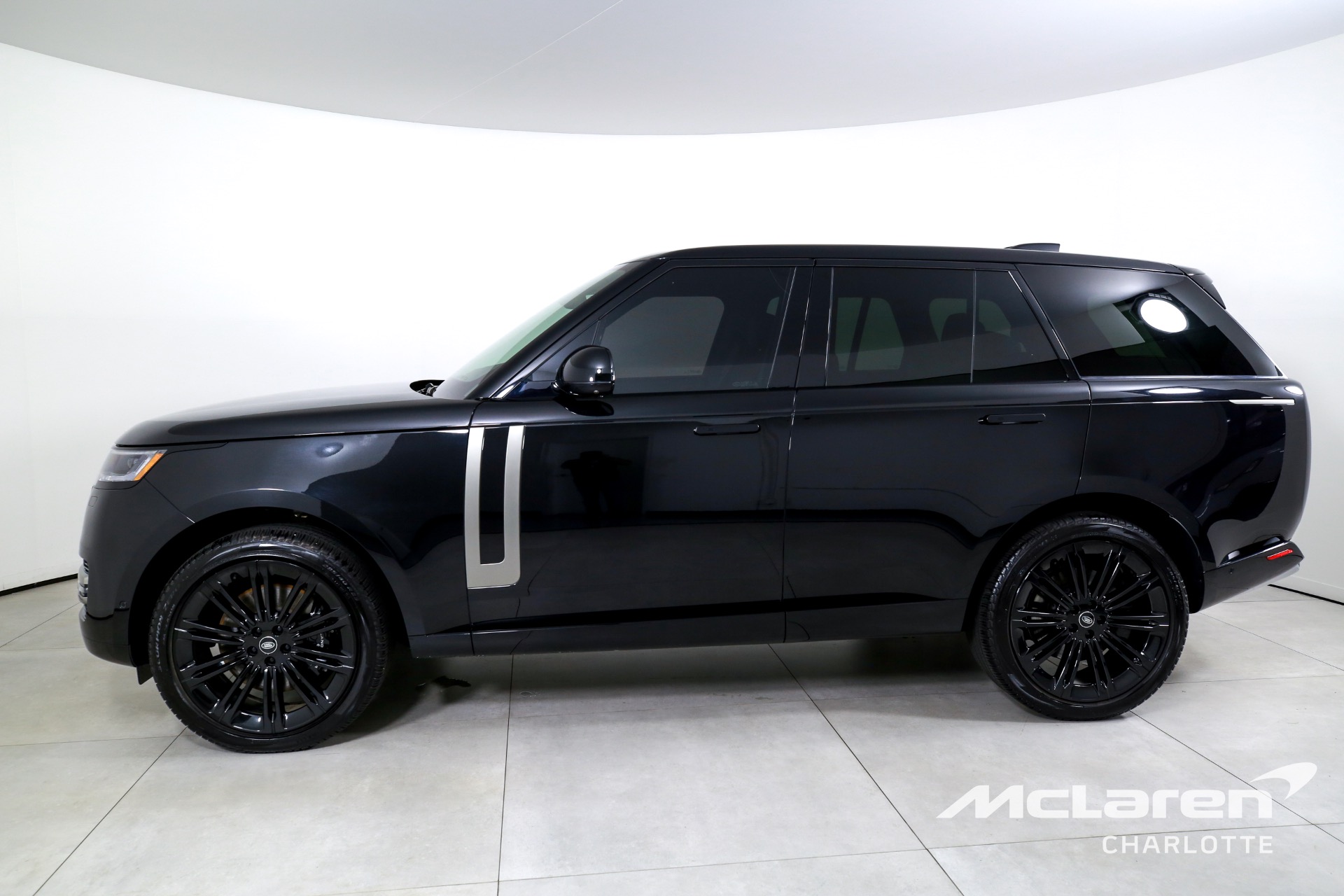 Used 2024 Land Rover Range Rover P530 SE | Charlotte, NC