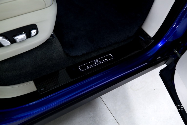 Used-2024-Rolls-Royce-Black-Badge-Cullinan