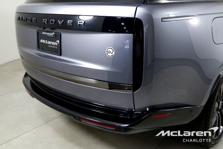 Used-2024-Land-Rover-Range-Rover-P615-SV