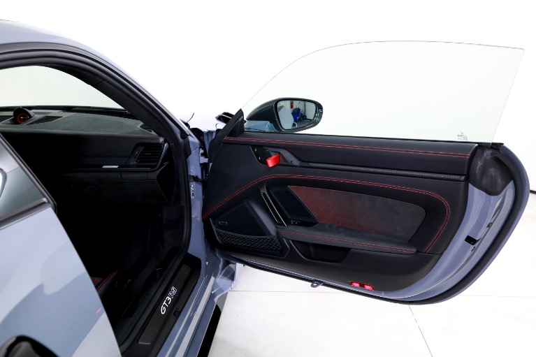 Used-2024-Porsche-911-GT3-RS