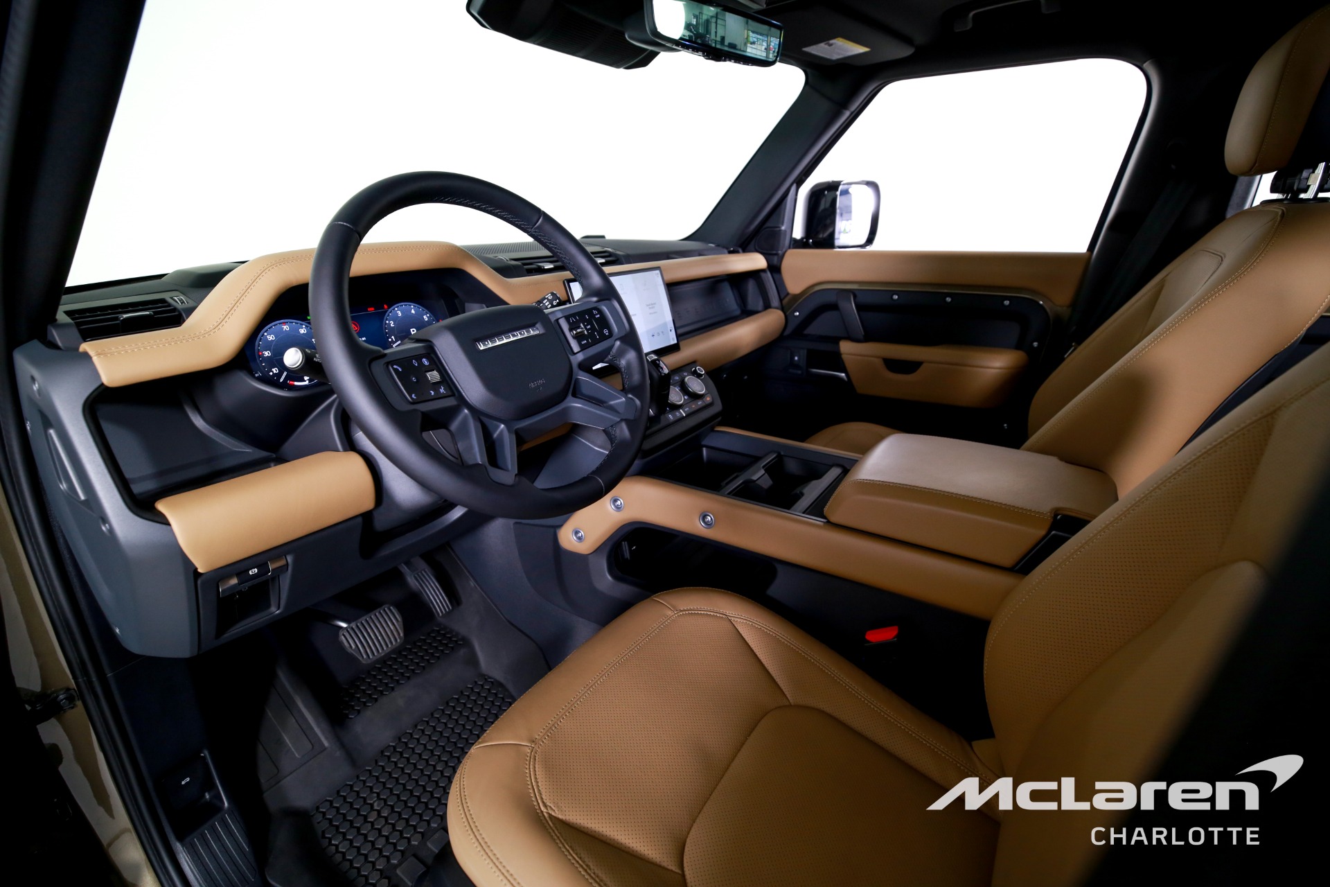 Used 2025 Land Rover Defender 130 P400 X-Dynamic SE | Charlotte, NC