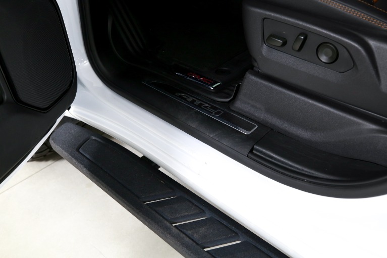 Used-2025-GMC-Sierra-2500HD-AT4