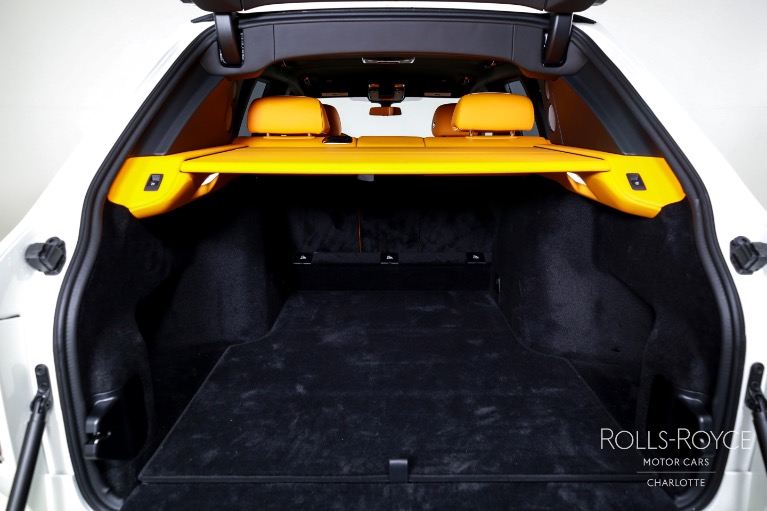 New-2025-Rolls-Royce-Black-Badge-Cullinan