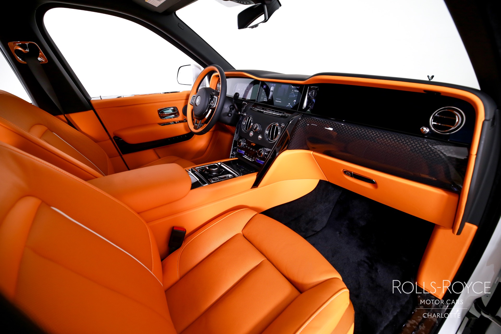 New 2025 Rolls-Royce Black Badge Cullinan | Charlotte, NC