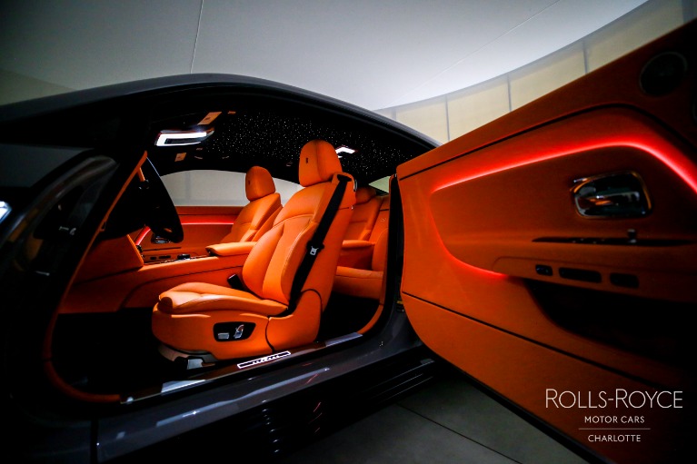 New-2025-Rolls-Royce-Black-Badge-Spectre