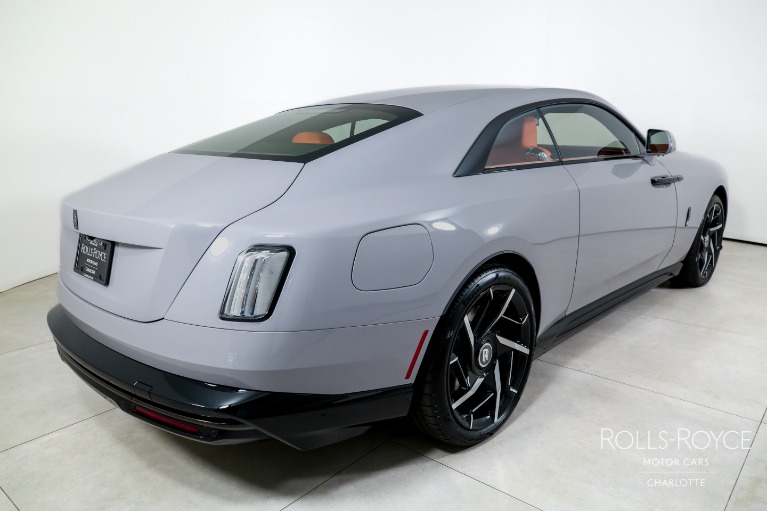 New-2025-Rolls-Royce-Black-Badge-Spectre