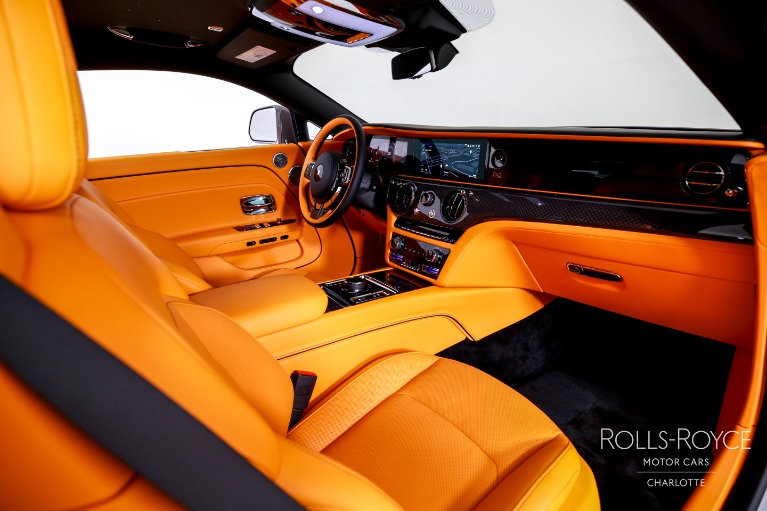 New-2025-Rolls-Royce-Black-Badge-Spectre