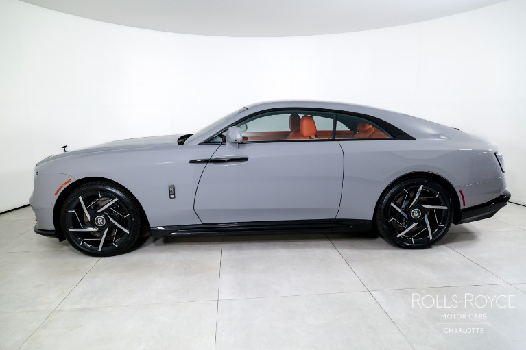New-2025-Rolls-Royce-Black-Badge-Spectre