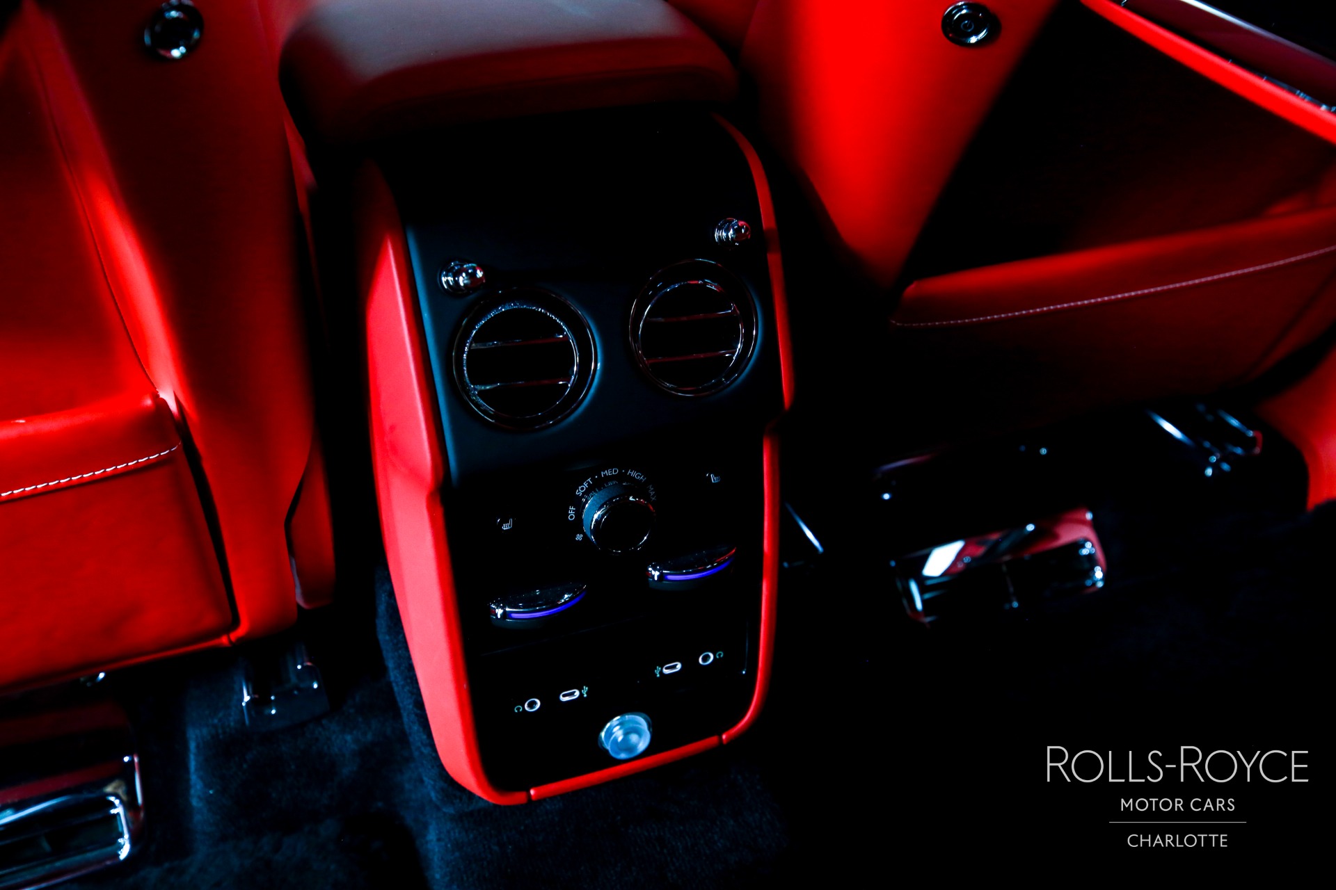 Used 2025 Rolls-Royce Black Badge Cullinan  | Charlotte, NC