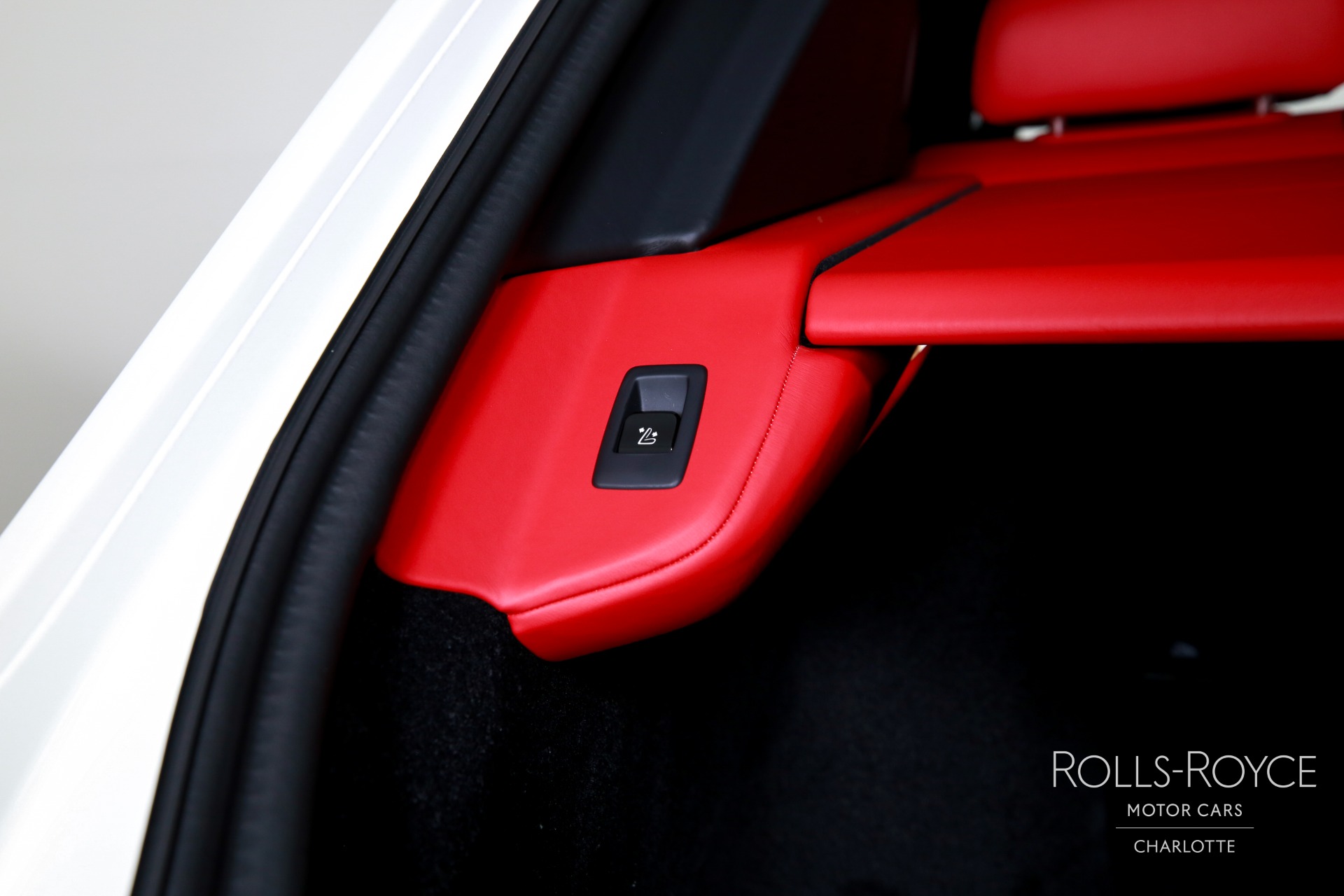 New 2025 Rolls-Royce Black Badge Cullinan  | Charlotte, NC