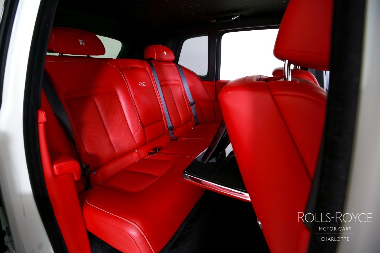 Used-2025-Rolls-Royce-Black-Badge-Cullinan