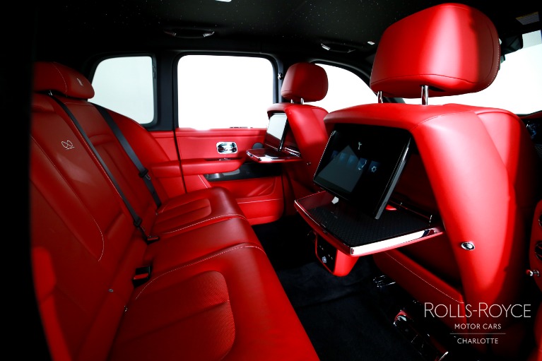 Used-2025-Rolls-Royce-Black-Badge-Cullinan
