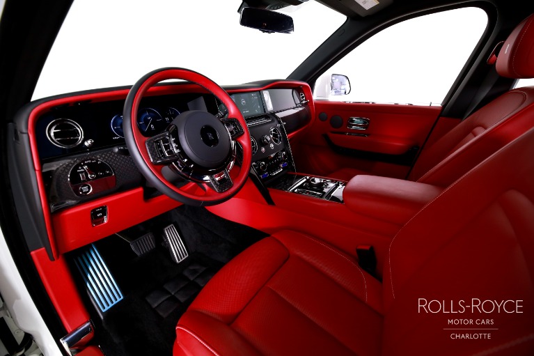Used-2025-Rolls-Royce-Black-Badge-Cullinan