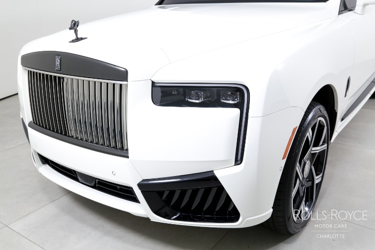 Used-2025-Rolls-Royce-Black-Badge-Cullinan