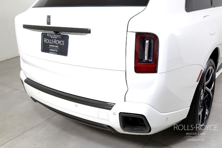 Used-2025-Rolls-Royce-Black-Badge-Cullinan