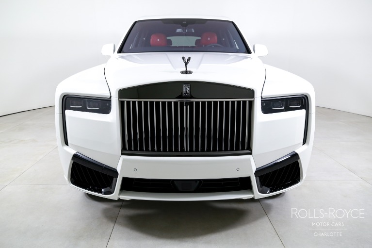 New-2025-Rolls-Royce-Black-Badge-Cullinan