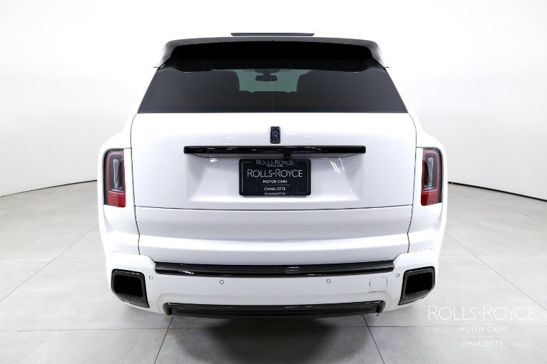 Used-2025-Rolls-Royce-Black-Badge-Cullinan