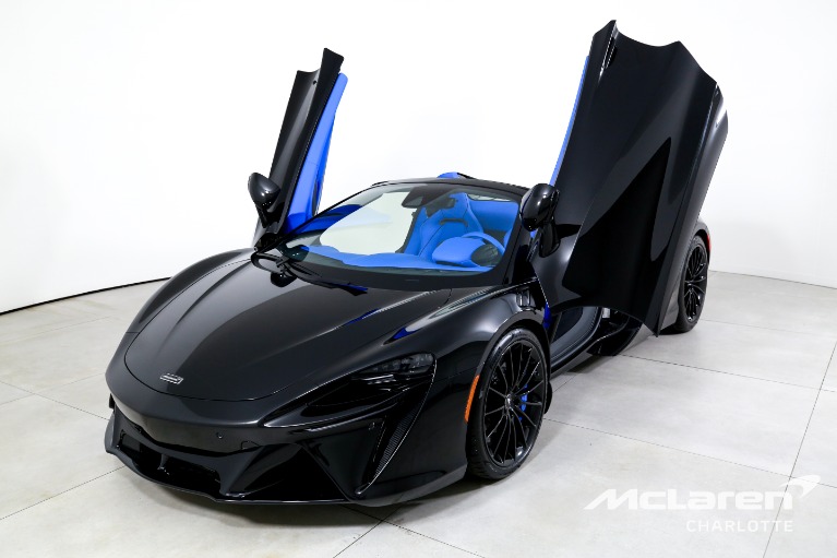 New-2025-McLaren-Artura-Spider