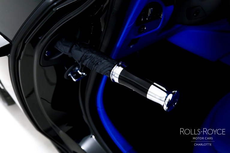 New-2025-Rolls-Royce-Black-Badge-Spectre