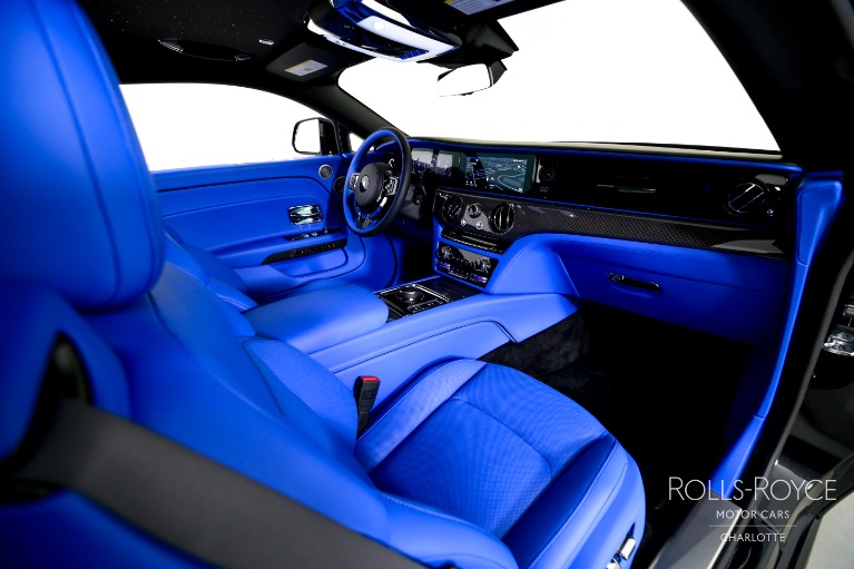 New-2025-Rolls-Royce-Black-Badge-Spectre