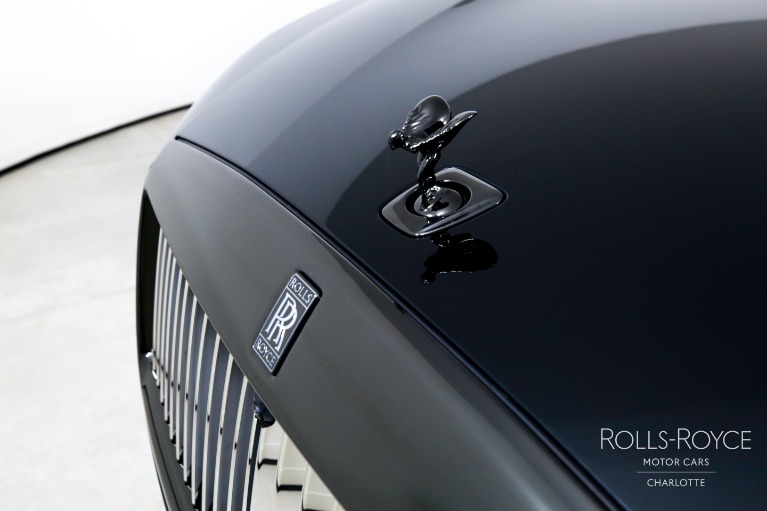 New-2025-Rolls-Royce-Black-Badge-Spectre
