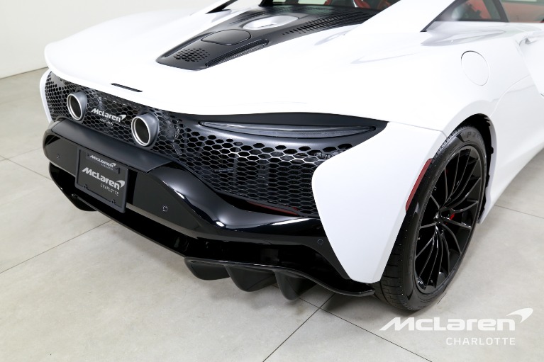 Used-2025-McLaren-Artura