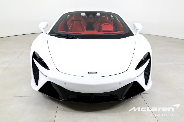 Used-2025-McLaren-Artura