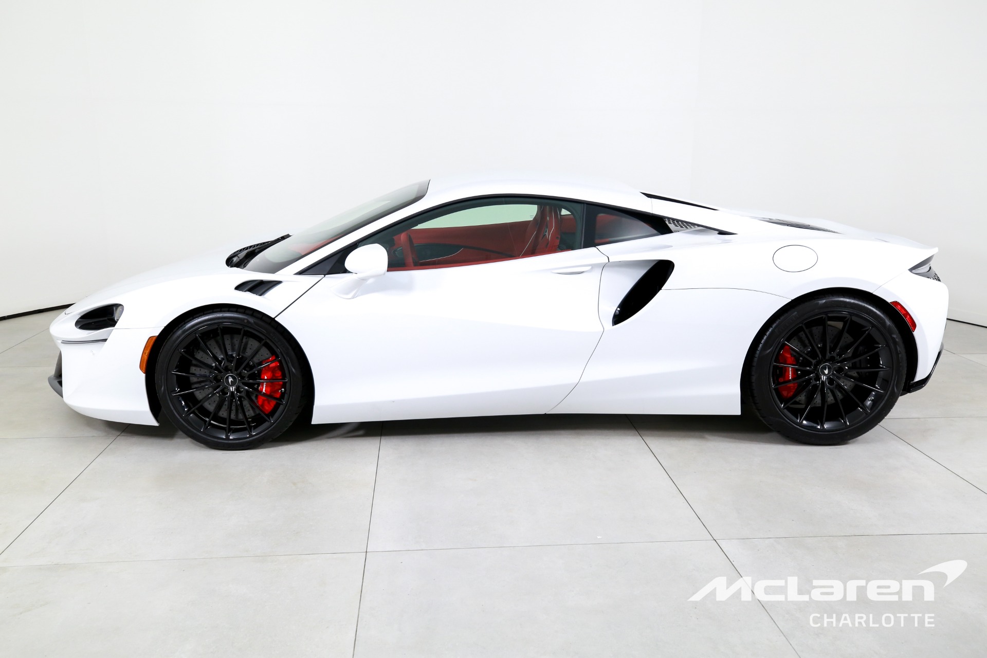 New 2025 McLaren Artura | Charlotte, NC