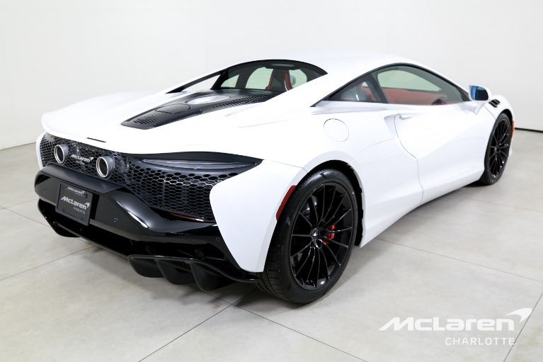 Used-2025-McLaren-Artura