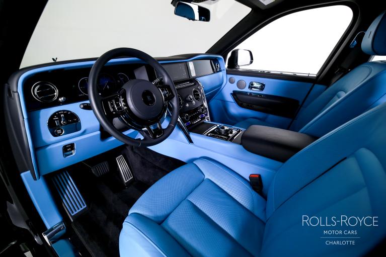 Used-2025-Rolls-Royce-Cullinan