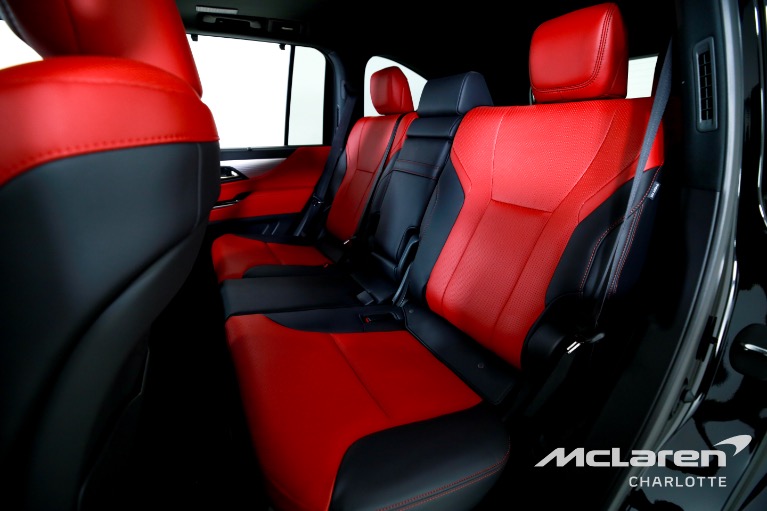Used-2024-Lexus-LX-600-F-SPORT-Handling