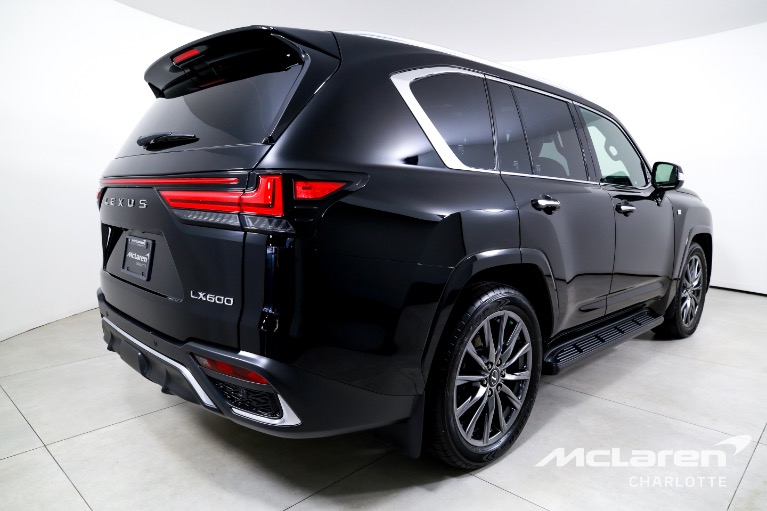 Used-2024-Lexus-LX-600-F-SPORT-Handling