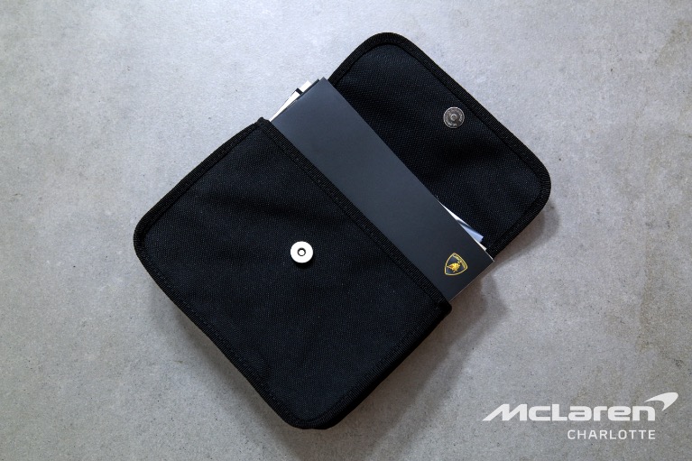 Used-2022-Lamborghini-Urus-Pearl-Capsule