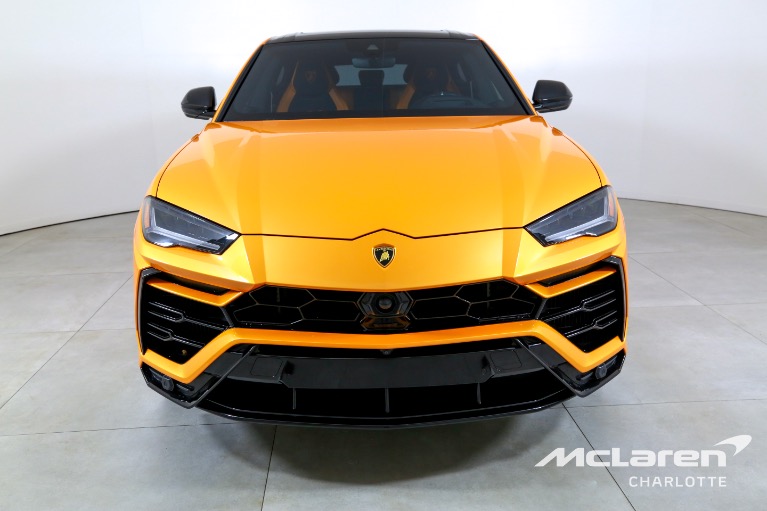 Used-2022-Lamborghini-Urus