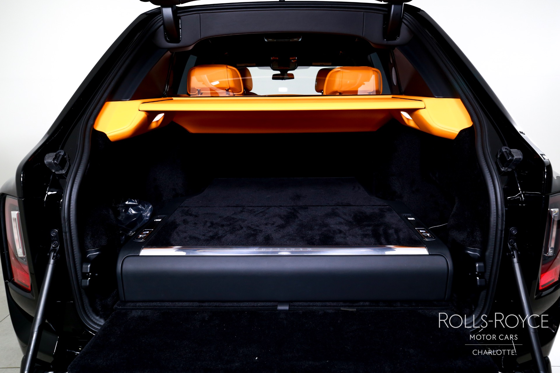 New 2025 Rolls-Royce Cullinan | Charlotte, NC