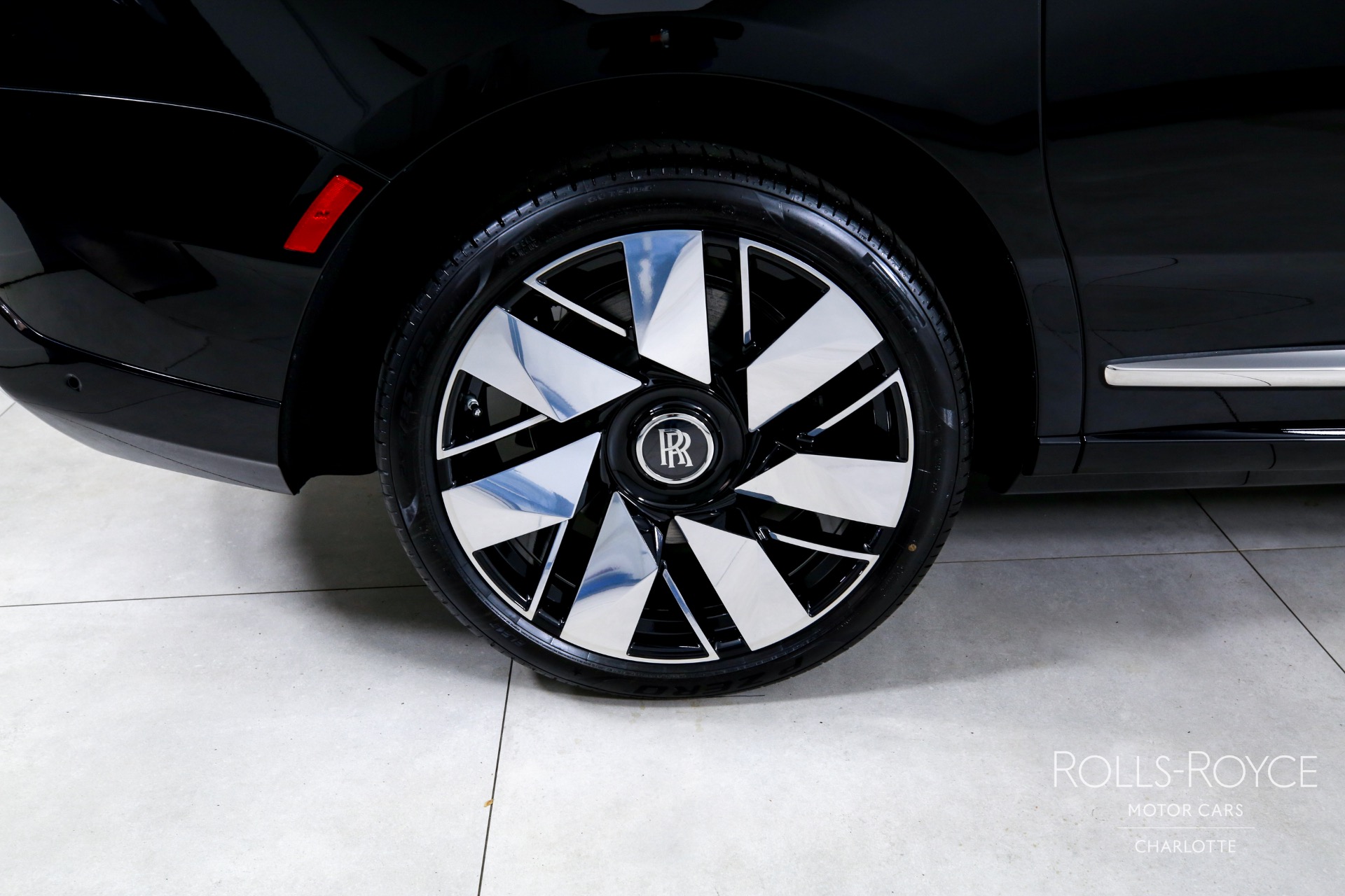 New 2025 Rolls-Royce Cullinan | Charlotte, NC